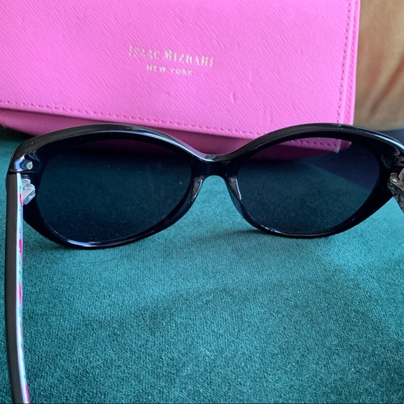 Isaac Mizrahi Sunglasses - Picture 6 of 8